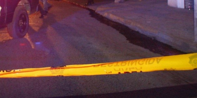 Irrumpen en velorio y matan a dos en Veracruz