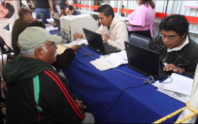 Las solicitudes de devolución del Fondo de Ahorro 72-92 han venido a la baja en forma consistente durante los últimos seis años (77.6% menos en el periodo 2012-2018) y la meta para 2019 es devolver 14 millones de pesos. NTX/ ARCHIVO