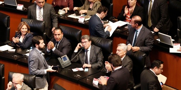 Senadores avalan que diputados suspendan sesi&oacute;n m&aacute;s de tres veces