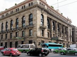 Banxico consideró importante impulsar la adopción de medidas que propicien un ambiente de confianza y certidumbre para la inversión. SUN/ARCHIVO