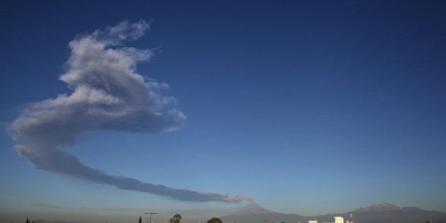 No hay situaci&oacute;n de peligro por el Popocat&eacute;petl, dice L&oacute;pez Obrador