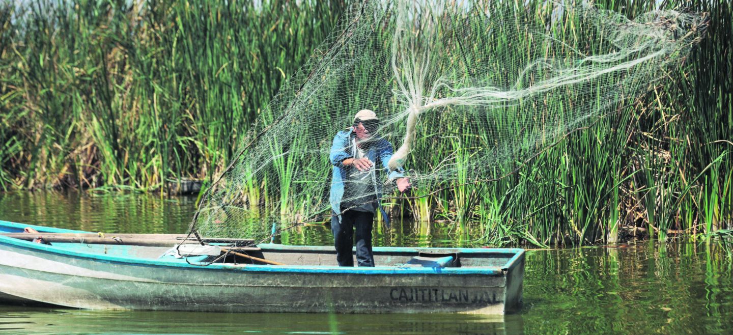 Cerca de 200 trabajadores piden el apoyo de las autoridades para mejorar la pesca. EL INFORAMDOR / G. Gallo