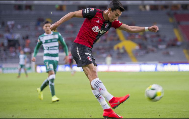 ''Estoy seguro que retomaremos confianza y eso es bueno para el grupo, pelearemos por todo'', compartió el defensa de los Rojinegros. MEXSPORT / C. De Marchena