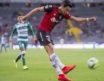''Estoy seguro que retomaremos confianza y eso es bueno para el grupo, pelearemos por todo'', compartió el defensa de los Rojinegros. MEXSPORT / C. De Marchena