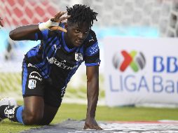 Ake Loba celebra así tras anotar el único gol del partido. MEXSPORT/ARCHIVO