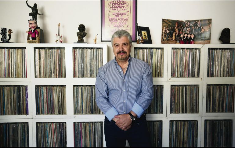 Luis Fernando Juárez. Parte de su colección de discos. EL INFORMADOR / F. Atalino