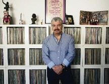 Luis Fernando Juárez. Parte de su colección de discos. EL INFORMADOR / F. Atalino