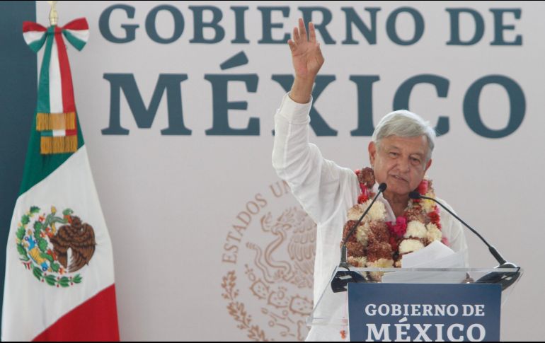 Desde el inicio de su administración, López Obrador ha viajado en avión comercial, puesto que puso a la venta la aeronave presidencial, TP01 José María Morelos y Pavón. NTX / ARCHIVO