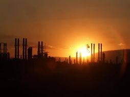 Además de Dos Bocas, se prevén inversiones de 25 mil millones de pesos para las seis refinerías existentes en el país. NTX/ARCHIVO