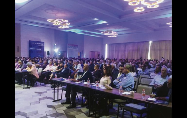 Audiencia. “Clientes y socios asistieron al “Día Actinver, México 2018-2024, su futuro”.