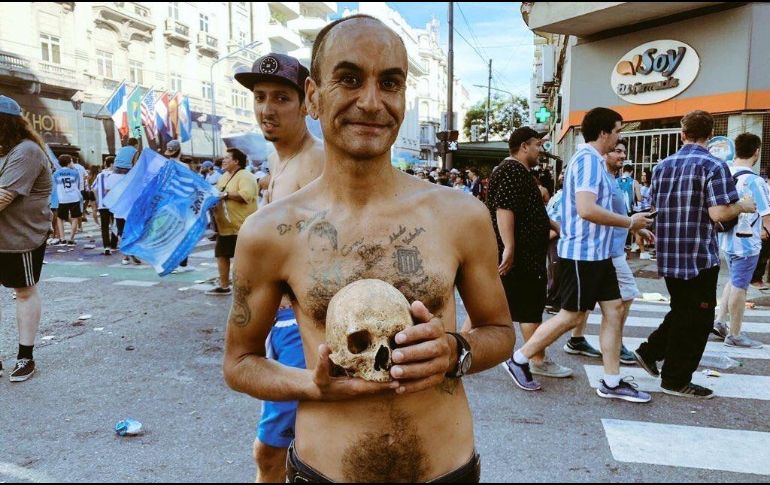 Las imágenes de Aranda acapararon este lunes la atención de los medios deportivos argentinos. TWITTER/@Frecuencia_RTV