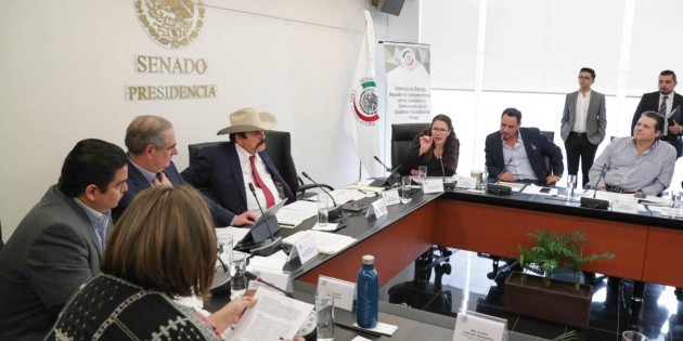 Comisi&oacute;n del Senado avala a los 12 candidatos a la CRE