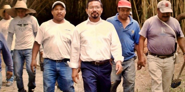 Otorgan licencia al diputado morenista Cipriano Charrez