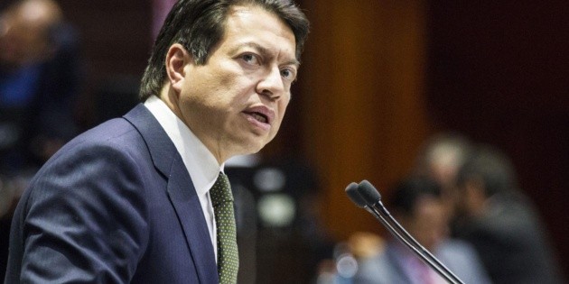 La SEP y diputados se re&uacute;nen con CNTE