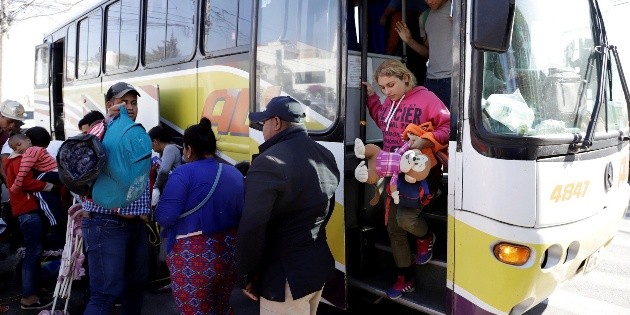 Cami&oacute;n con centroamericanos se accidenta en Chiapas; huyen heridos