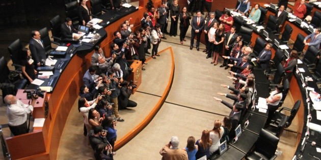 Candidatos de CRE ya no son "achichincles" del gobierno, asegura L&oacute;pez Obrador