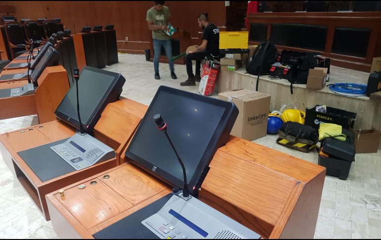 En la primera etapa de actualización de equipo, esta semana iniciaron los trabajos de colocación de nuevas cámaras robóticas. EL INFORMADOR / R. Rivas