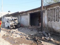 La explosión ocurrió frente a la comandancia de la UPOEG, y de manera simultánea también estalló un tanque de gas en el mercado de Xaltianguis. ESPECIAL