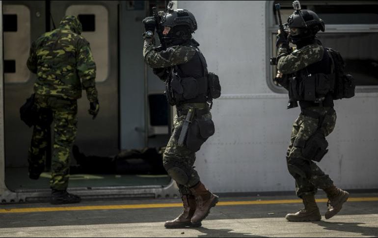 Según el reporte oficial, los 10 asaltantes muertos fueron las únicas víctimas en la persecución y se incautaron siete fusiles, cuatro pistolas, explosivos y chalecos antibalas. EFE / ARCHIVO