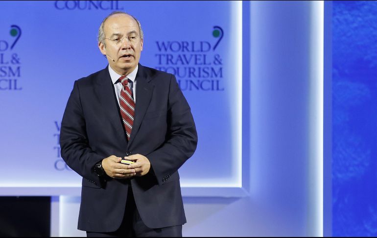El ex presidente de México Felipe Calderón Hinojosa, durante su intervención en la XIX Cumbre del Consejo Mundial de Viajes y Turismo. EFE/J. Vidal