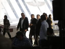 López Obrador sostiene una conferencia de prensa en el casino del Colegio del Aire de la zona militar. EL INFORMADOR / F. Atilano