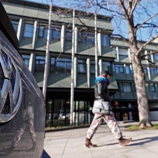 Acusan a BMW, Daimler y VW de pactar para limitar tecnologías limpias