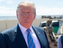 El presidente Donald Trump aterrizó en California para ver cercas recién construidas en la frontera con México, mientras se retiraba amenazó de cerrar la frontera. AFP / S. Loeb