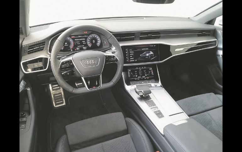 Tecnología. La nueva oferta de la casa de Ingolstadt ha sido inyectada con elementos que van desde la nueva firma de luces Led hasta el interior con más pantallas.tecnología. La nueva oferta de la casa de Ingolstadt ha sido inyectada con elementos que van desde la nueva firma de luces Led hasta el interior con más pantallas.