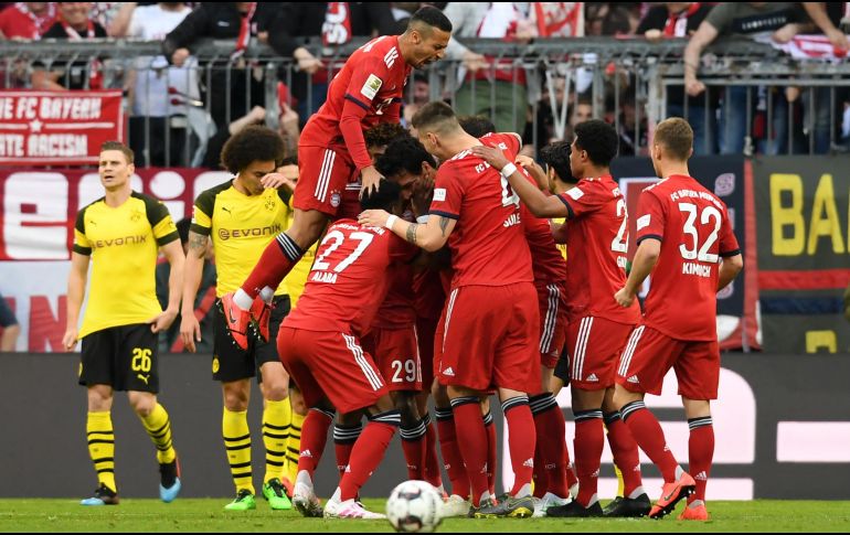 El equipo entrenado por Niko Kovac basó su triunfo en una soberbia exhibición de Mats Hummels (10'), el polaco Robert Lewandowski (17', 89'), Javi Martínez (41') y Serge Gnabry (43'). AFP / S. Schuldt