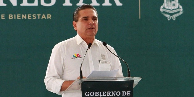 Federalizaci&oacute;n educativa salva a Michoac&aacute;n: Silvano Aureoles