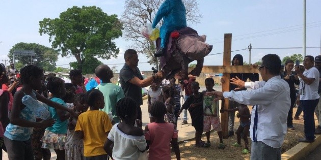 Queman pi&ntilde;atas de L&oacute;pez Obrador y Trump en Chiapas