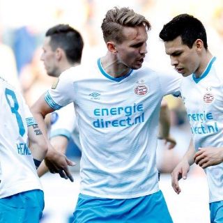 Doblete de "Chucky" no evita que PSV deje escapar el liderato