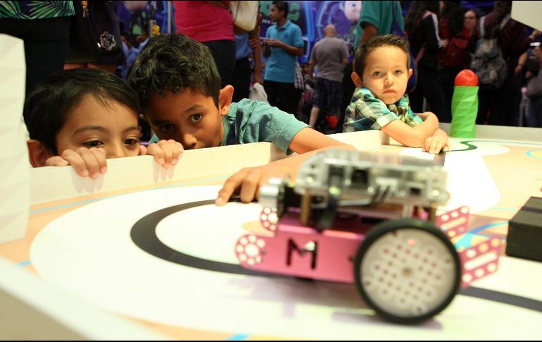 Además, contarán con talleres de robótica para impulsar la programación temprana y que estarán acompañados de mini torneos donde los asistentes podrán probar sus habilidades.  EL INFORMADOR/ ARCHIVO