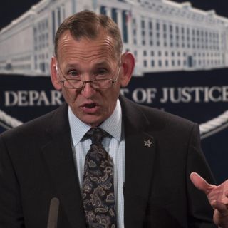 Trump pide despedir al jefe del Servicio Secreto, según medios