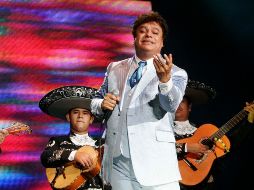 Joaquín Muñoz, ex representante de Juan Gabriel asegura que el cantautor está vivo, y sostiene que será López Obrador quien determine el lugar y la fecha. SUN / ARCHIVO