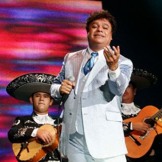 Representante de "Juanga" invita a López Obrador a "reaparición" del cantante