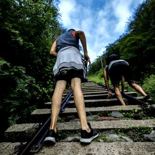 Instan a ejercitarse con ropa adecuada para evitar problemas de salud