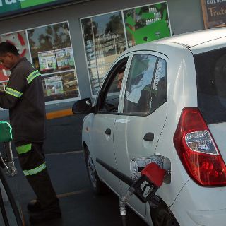 Precios de las gasolinas detonan nuevo pleito entre AMLO y cúpulas