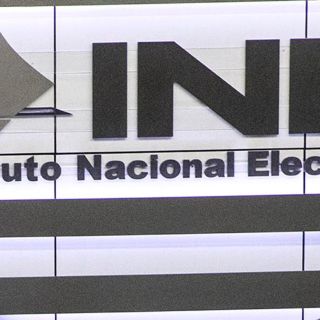 El INE multa a Morena por nueve casos de opacidad