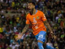 Emanuel Aguilera no sólo anotó el gol del partido, también evitó que Juárez empatara al desviar un tiro libre de Vázquez Mellado. NOTIMEX/J. Pazos