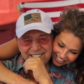 Thalía recuerda a su ex novio y Tommy Mottola reacciona