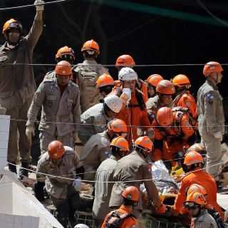 Derrumbe de dos edificios en Río de Janeiro deja dos muertos