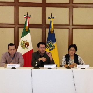 Gobierno de Jalisco ofrece "máxima transparencia" a compra de medicamentos