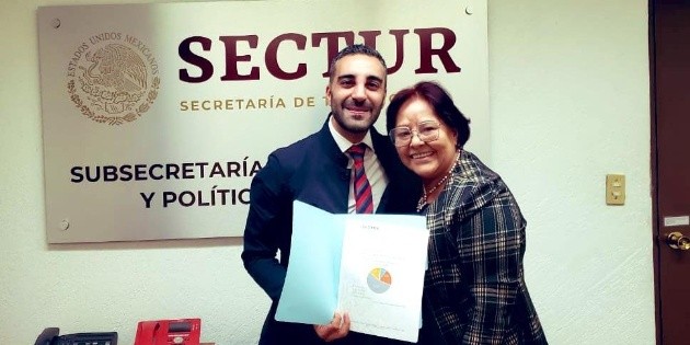 Sim&oacute;n Levy renuncia como subsecretario de Turismo