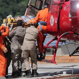 Suben a cinco los muertos por derrumbe de edificios en Río de Janeiro