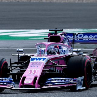 "Checo" Pérez largará 12 en carrera mil de F1; Bottas obtuvo la "pole"