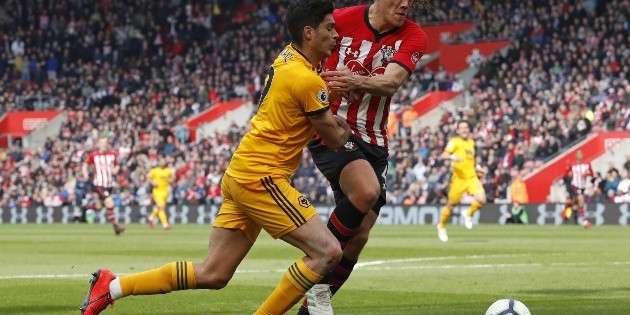 Ra&uacute;l Jim&eacute;nez juega 90 minutos, pero su equipo cae