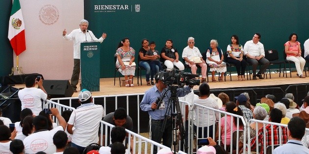 L&oacute;pez Obrador emitir&iacute;a decreto para abrogar la reforma educativa