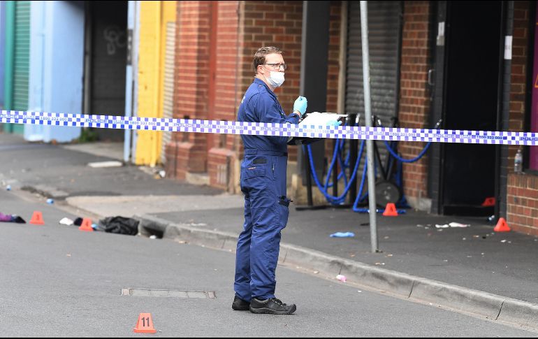 Policías trabajan en la zona donde sucedieron los hechos. EFE/E. Smith