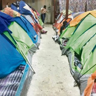 Migrantes devueltos alistan retorno a EU